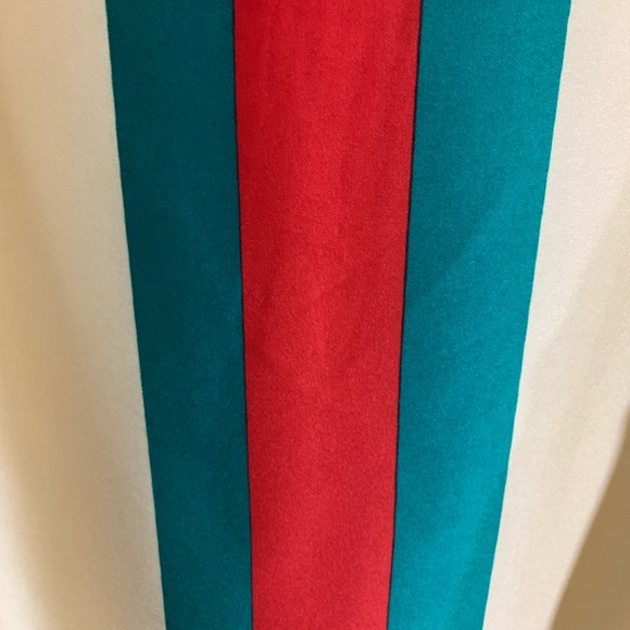 💟Cream, red, green striped scarf top - Picture 5 of 8